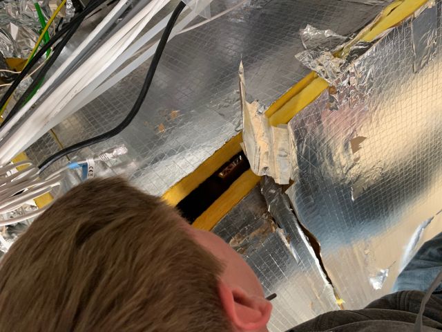 Tony peeking in at the ARPES while it bakes